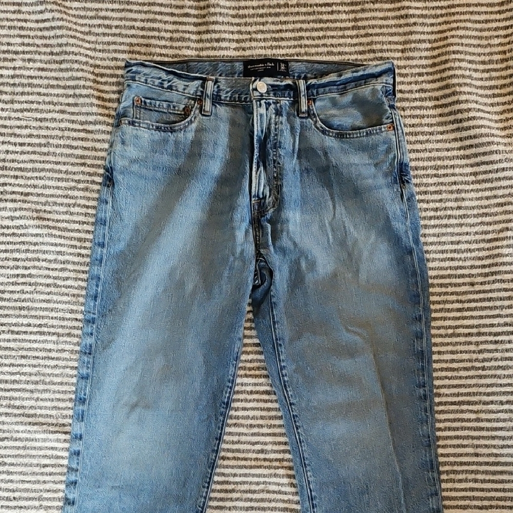 Abercrombie & Fitch Light Blue Loose Fit Jeans Zip Fly NWT